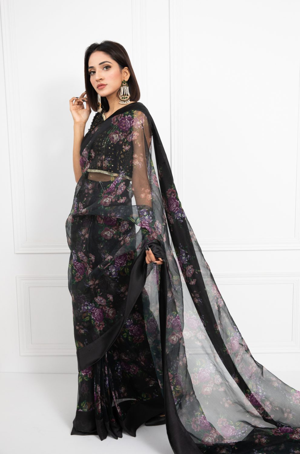 Regal Desire (Saree)