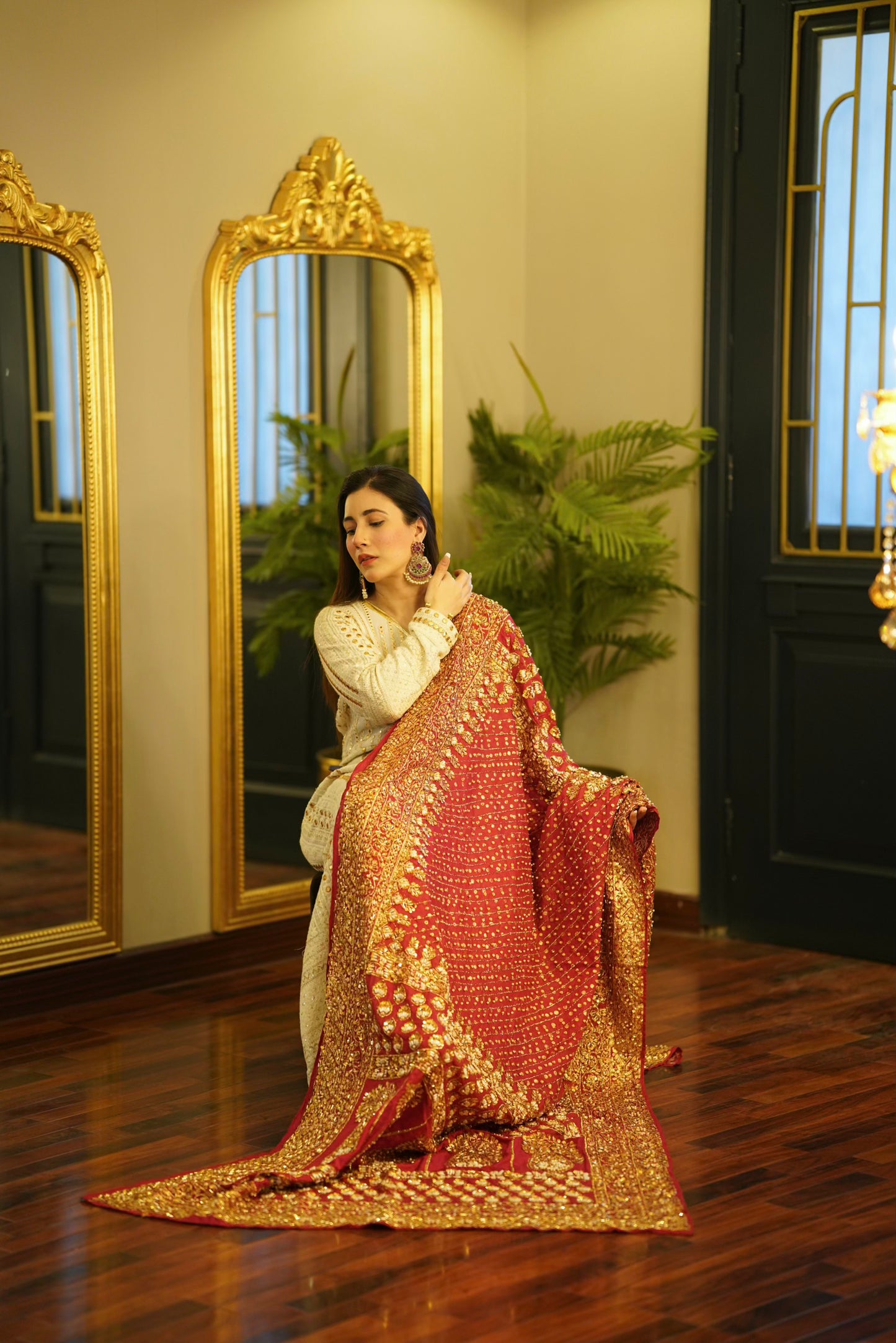 Lal Ishq Kaamdani
