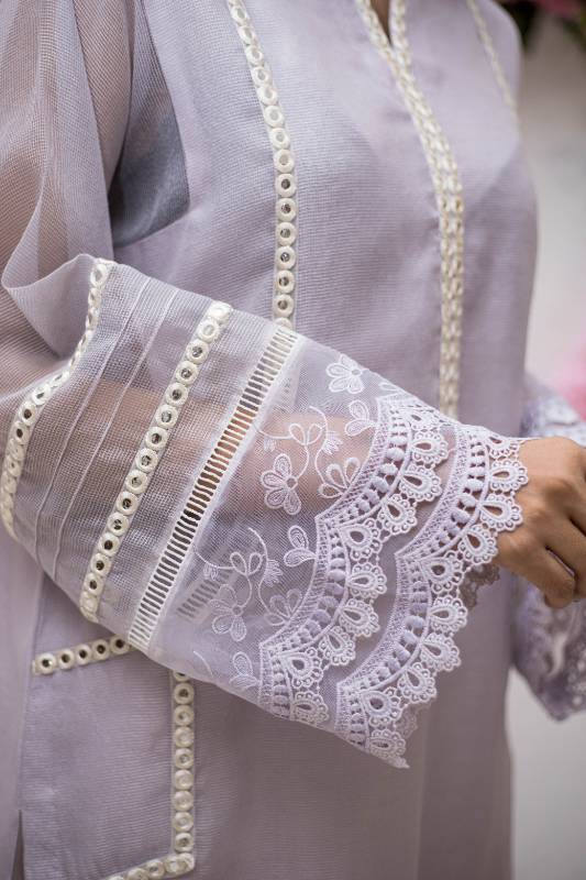 Elegant Lady (Mauve)