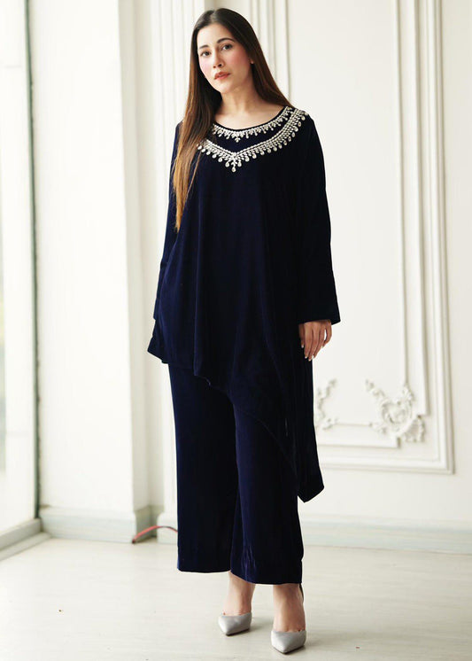 Asymmetrical grace outfit blue