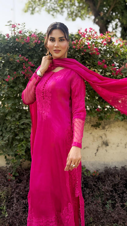 Magenta Chaand Ari