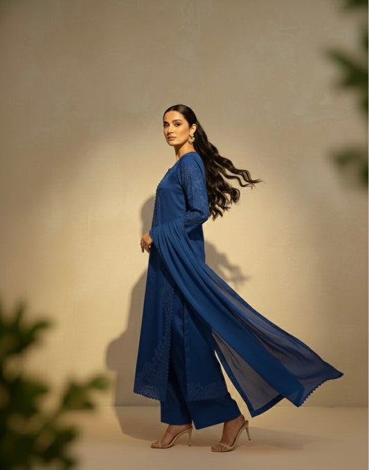 Royal Blue Chaand Ari