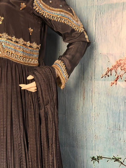 Black Beauty Raw silk