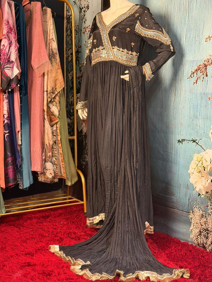 Black Beauty Raw silk