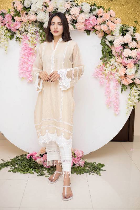 Elegant Lady (beige)